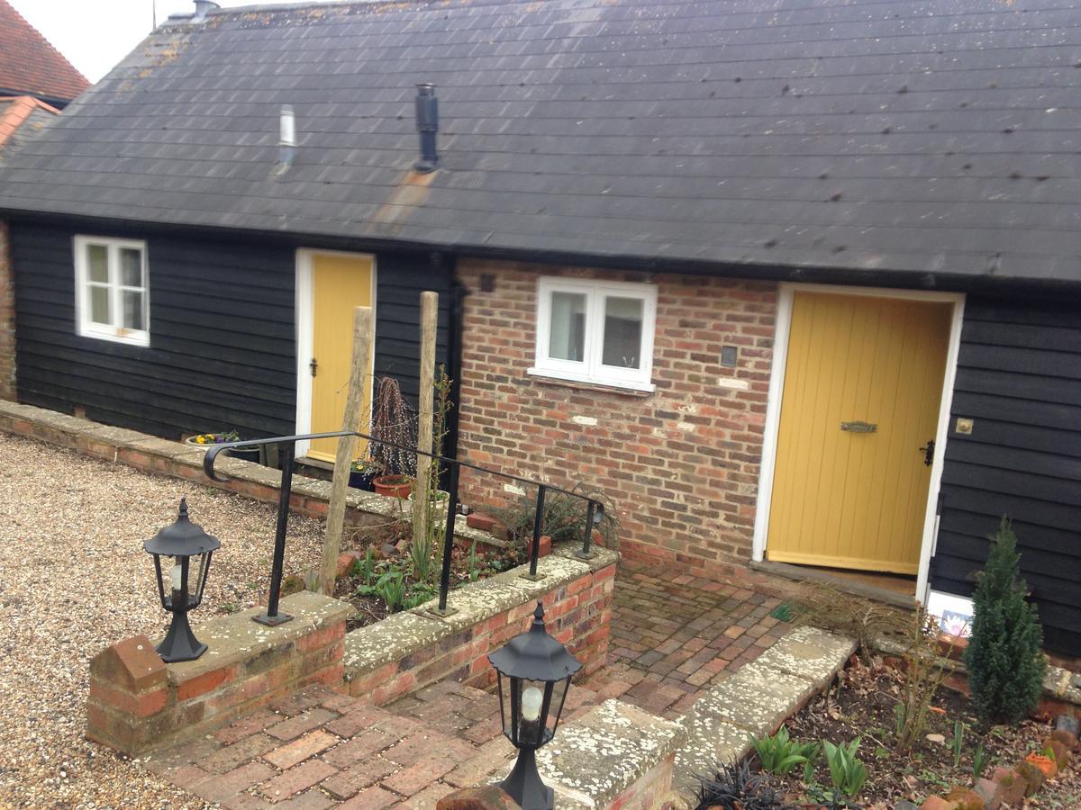St Benedicts Byre B&B 크로우허스트 외부 사진