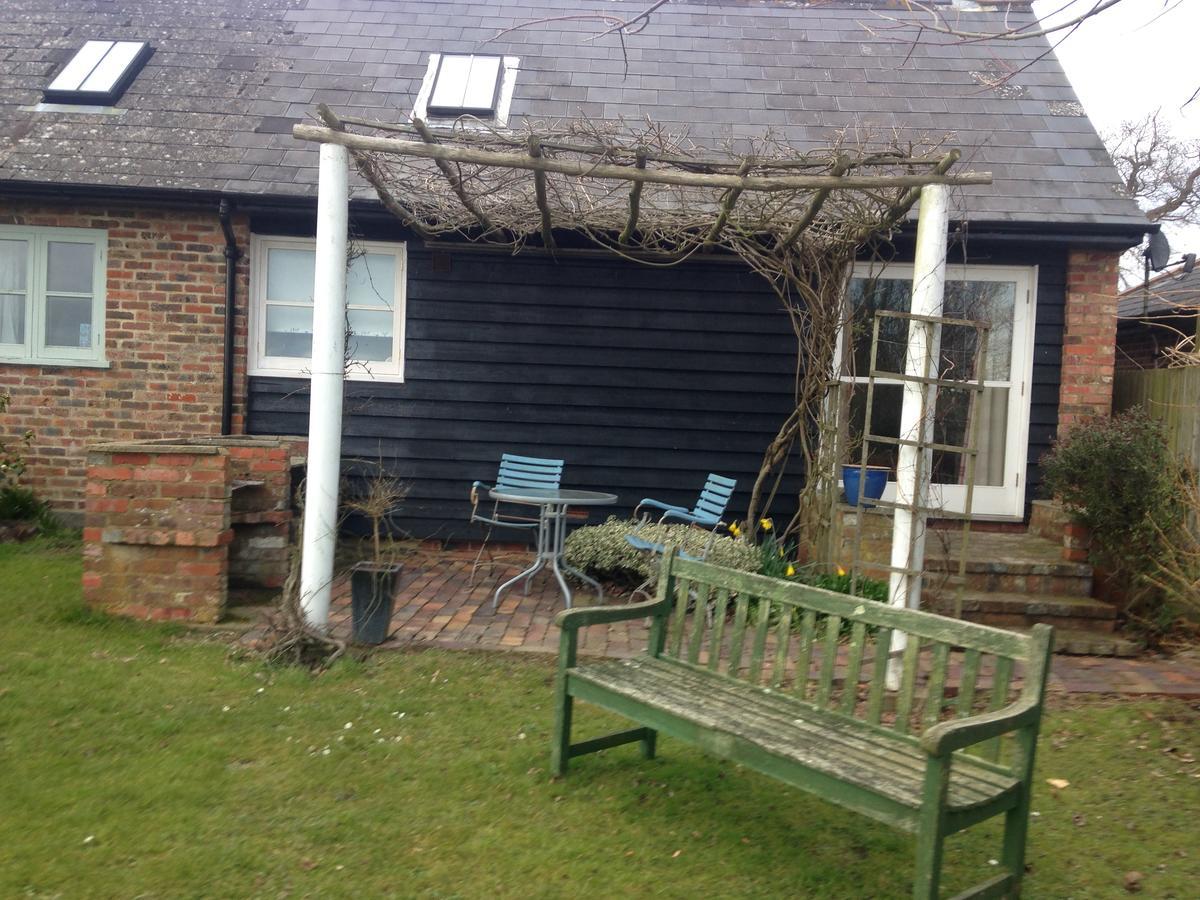 St Benedicts Byre B&B 크로우허스트 외부 사진
